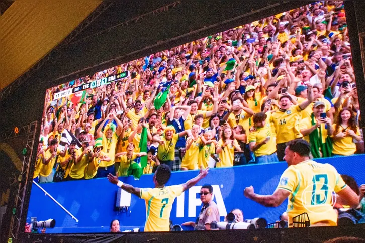 O Ita Fan Fest acontece na Praça Marechal Floriano Peixoto