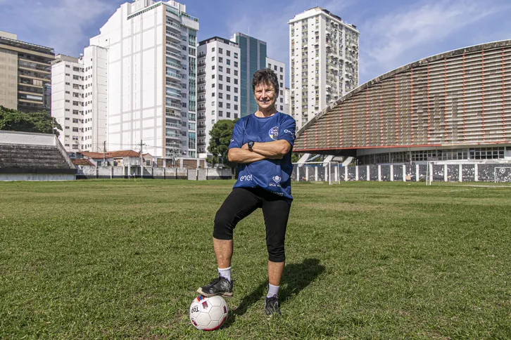 Cenira Sampaio foi capitã da Seleção Brasileira na primeira Copa do Mundo Feminina
