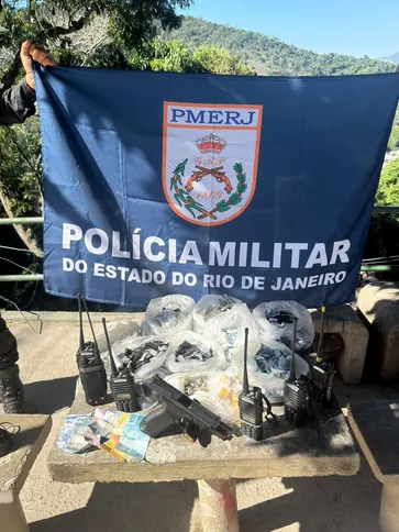 Material apreendido na Comunidade do Caniçal