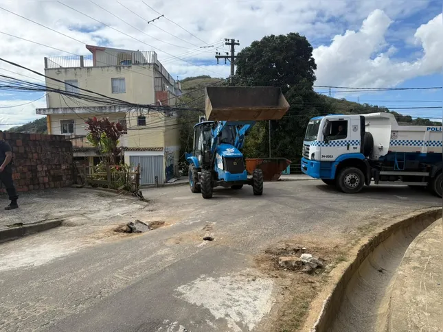 A ação ocorreu nas comunidades do Complexo da Viradouro e do Serrão