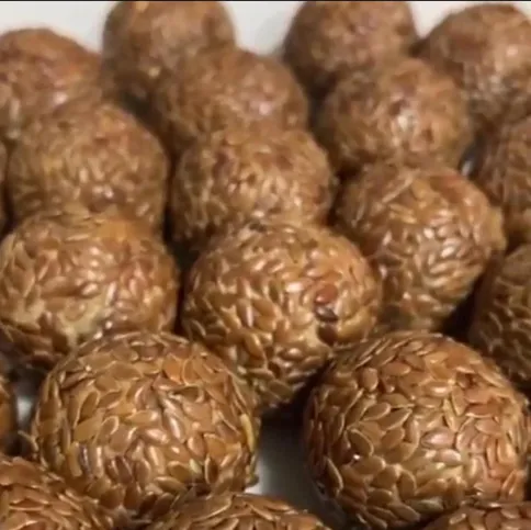 Imagem ilustrativa da imagem Páscoa para cães e gatos: Buffet pet de São Gonçalo lança cardápio especial com 'brigadeiro' de fígado e ovo de colher