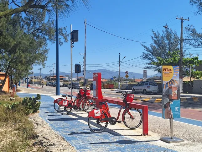 Ambos os serviços são encontrados gratuitamente na orla das praias