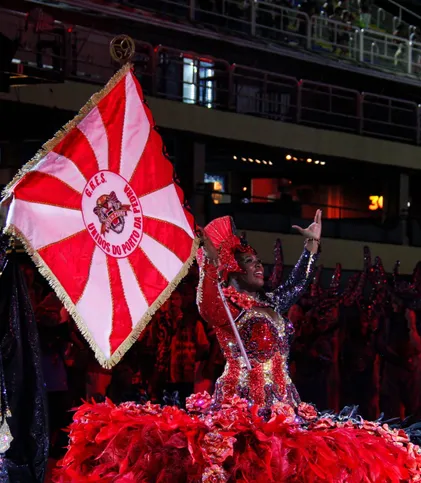 Imagem ilustrativa da imagem Porto da Pedra dá voz aos 'amores proibidos' e aposta na ousadia para retornar ao Grupo Especial