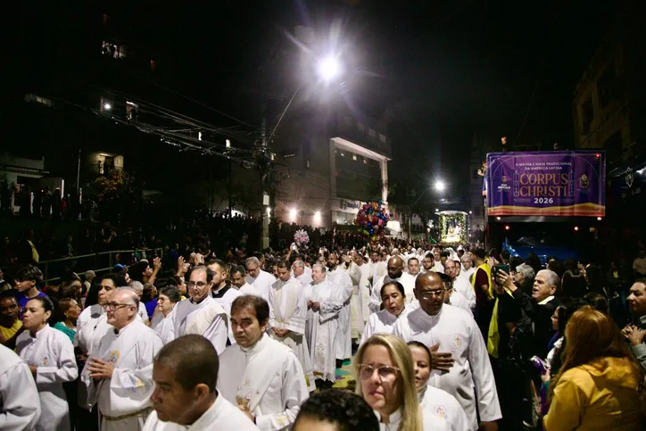 Imagem ilustrativa da imagem Procissão eucarística de Corpus Christi em SG reúne fiéis de mais de 30 paróquias
