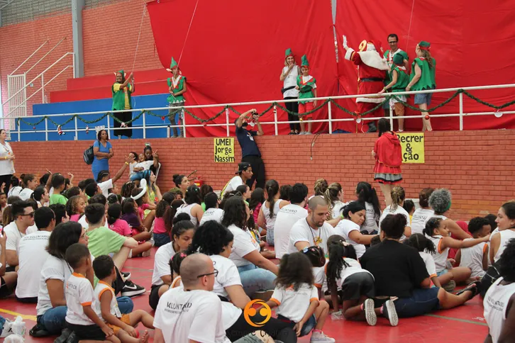 Imagem ilustrativa da imagem Projeto 'Sempre Criança' terá tradicional chegada do Papai Noel neste domingo (30) em Niterói