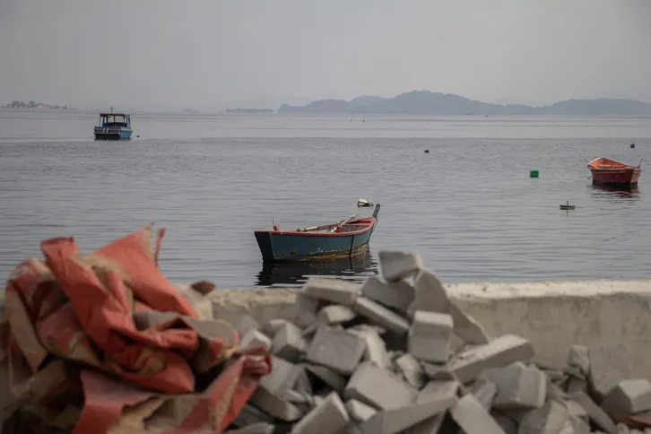 Orla da Praia das Pedrinhas em fase final de ser concluída