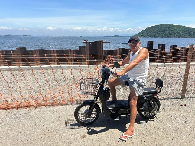 Visitante da Praia das Pedrinhas revela que gostou das melhorias que estão sendo feitas no local