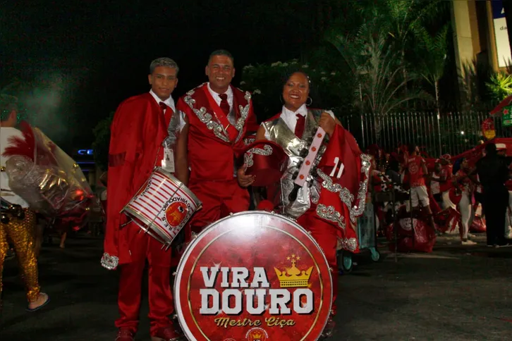 Casal está há 10 anos na bateria da Viradouro