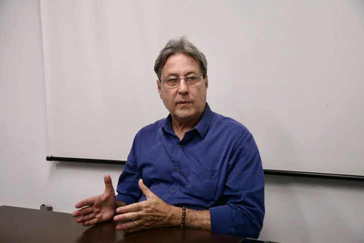O professor disse que decidiu concorrer novamente por acreditar que a universidade precisa retomar projetos de expansão