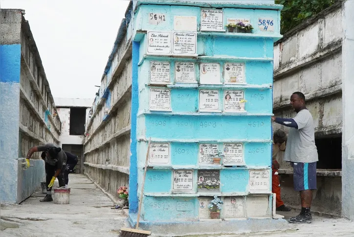 Imagem ilustrativa da imagem São Gonçalo começa a se preparar para o Dia de Finados, no domingo