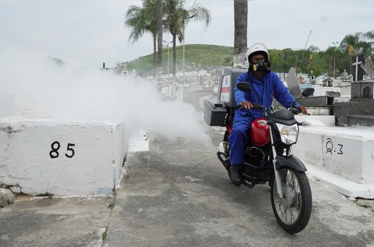 Imagem ilustrativa da imagem São Gonçalo começa a se preparar para o Dia de Finados, no domingo