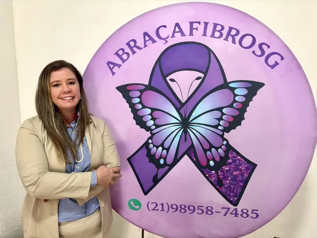 Jessiane Sousa é presidente da Associação Abraça Fibromialgia SG e também convive com a fibromialgia, condição que motivou sua atuação na causa