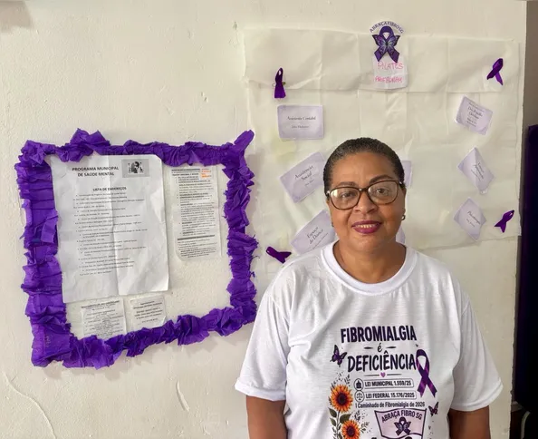 Elizangela da Silva encontrou apoio na associação há seis meses, período em que observou melhorias em sua qualidade de vida e passou de paciente a secretária da instituição