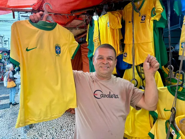 Arnaldo Bispo, torce para o Brasil marcar 3 a 0