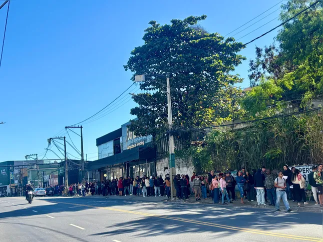 As senhas começaram a ser distribuídas por volta das 9h
