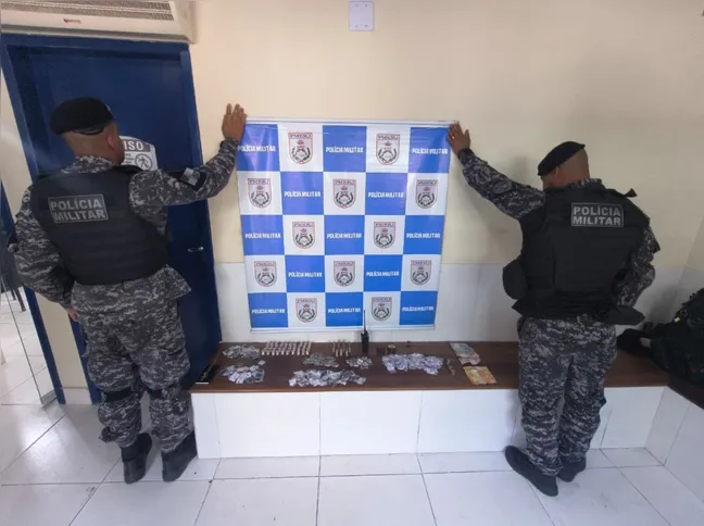 Imagem ilustrativa da imagem Tráfico na mira: dois são presos com drogas na RJ-104, no Coelho