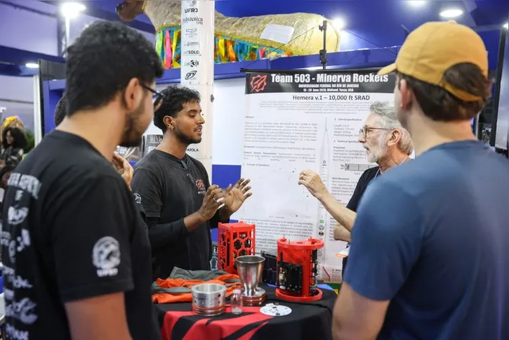 Público visita a ExpoT&C, maior feira científica da América Latina durante a SBPC, na Universidade Federal Fluminense, em Niterói (RJ)