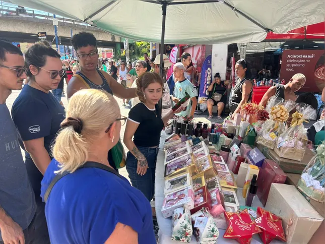 Barraquinha de cosméticos funcionará até às 17h da véspera de Natal