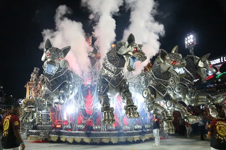 Belas alegorias marcaram a apresentação da União de Maricá
