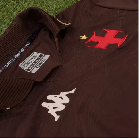 Nova camisa 3 do Vasco, última produzida pela Kappa
