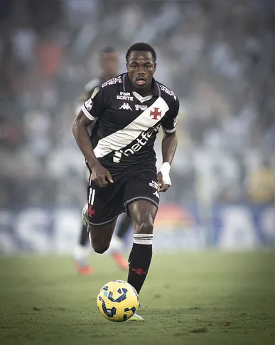 Vasco acertou a compra do colombiano Andrés Gómez