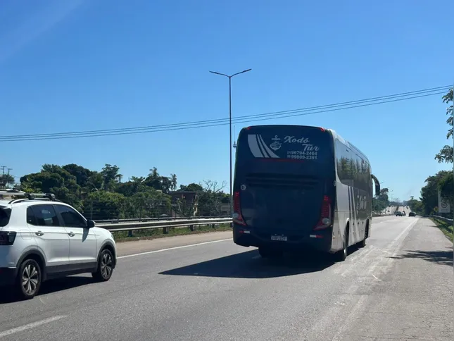 Veículos sentido Região dos Lagos não encontram dificuldades de tráfego