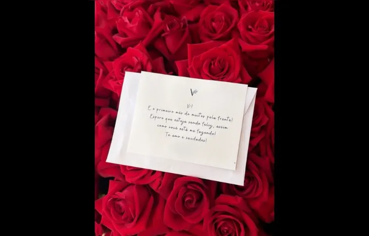 Cartão de Vini Jr. para Virginia Fonseca