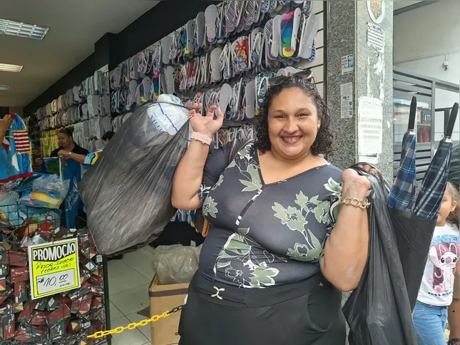 Raquel de Souza esteve na inauguração e mesmo assim voltou por causa dos preços acessíveis