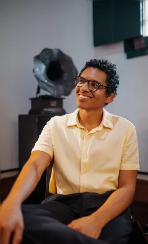 Imagem ilustrativa da imagem De Maricá para o Itamaraty: Jovem de Maricá é aprovado para carreira diplomática