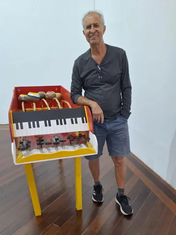 Imagem ilustrativa da imagem De São Gonçalo, artista Robson Martins integra exposição 'Outras Brasilidades' na Espanha