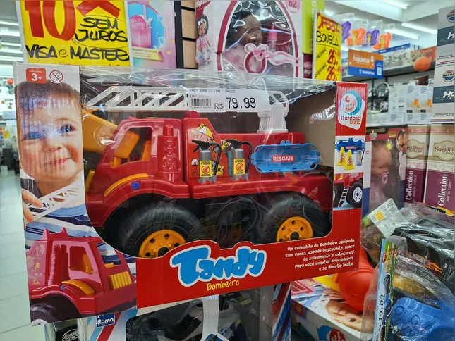 Os consumidores devem desembolsar aproximadamente R$ 233,84 para comprar os presentes