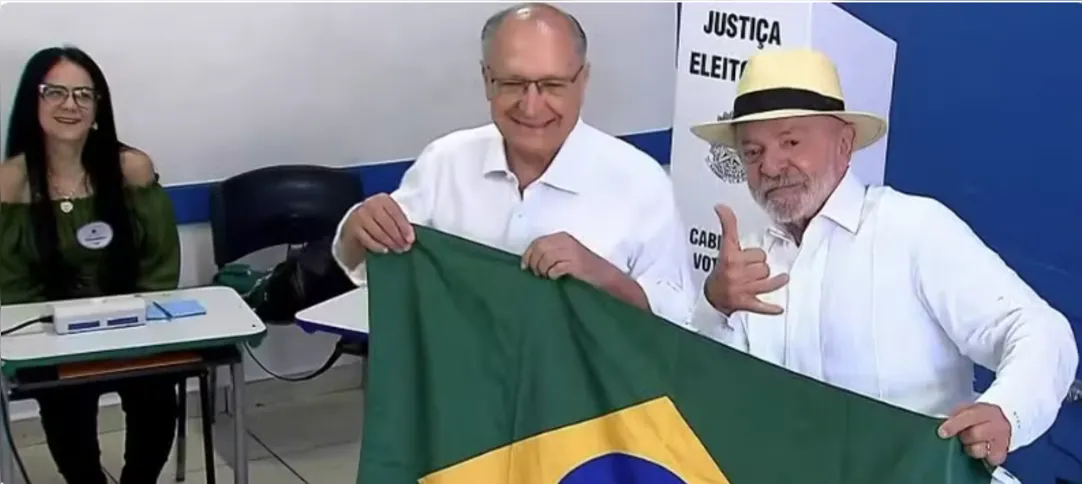 Imagem ilustrativa da imagem Eleições 2026: Lula chega para votar em São Bernardo do Campo neste domingo