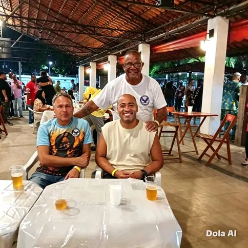 O presidente Cláudio Luiz Kaká, o vice- presidente Ricardo Augusto, e o Carnavalesco Daniel Durval