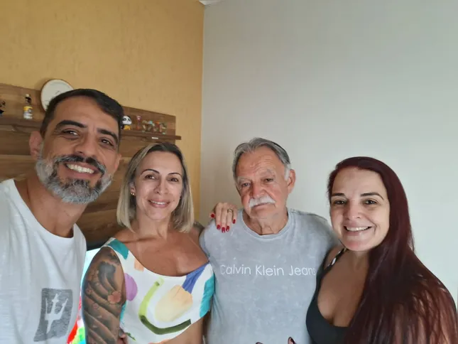 Os filhos Pedro Paulo, Andrea e Flávia Oliveira Capacia não têm contato com o pai desde sexta-feira (14)