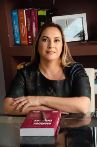 Dra. Adriana Gomes de Oliveira, explica sobre o que fazer em casos de violência
