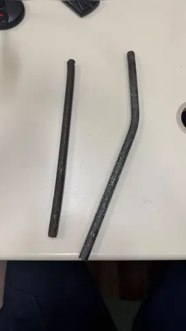Barra de ferro apreendida com o suspeito