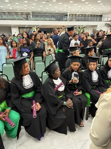 Depois da graduação em Serviço Social, Célia já planeja continuar os estudos.
