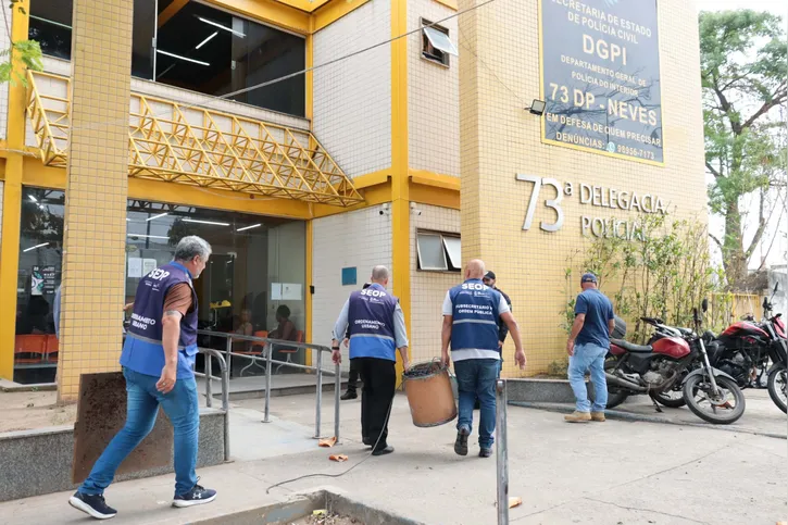 Material apreendido foi encaminhado para a 73ª DP (Neves)