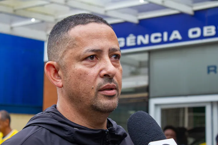 Douglas William, tio de Danilo Jander