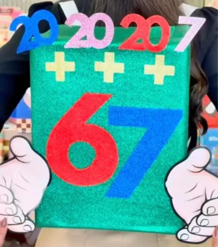Mochila maluca inspirada no meme do Six Seven