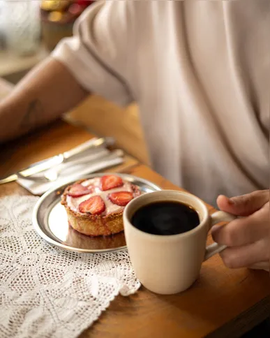 Imagem ilustrativa da imagem Seu cafezinho está ficando gourmet? O que é a quarta onda do café e o que muda para o consumidor