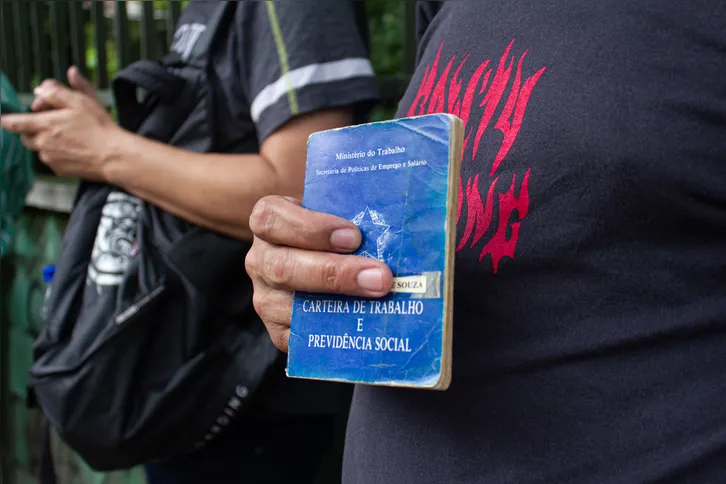 Os trabalhadores podem entregar o documento até a próxima sexta-feira (9), das 9h às 17h