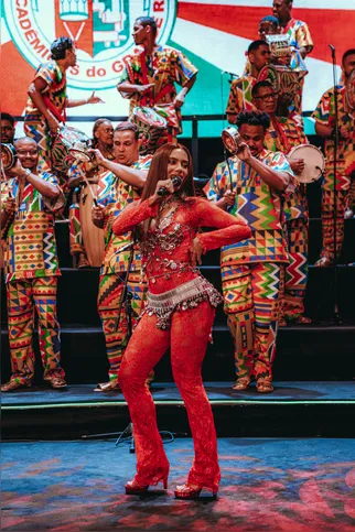 Imagem ilustrativa da imagem Álbum do Rio Carnaval para 2027 reúne Anitta, Bethânia, Daniela Mercury, Zeca, Paulinho da Viola e outras estrelas