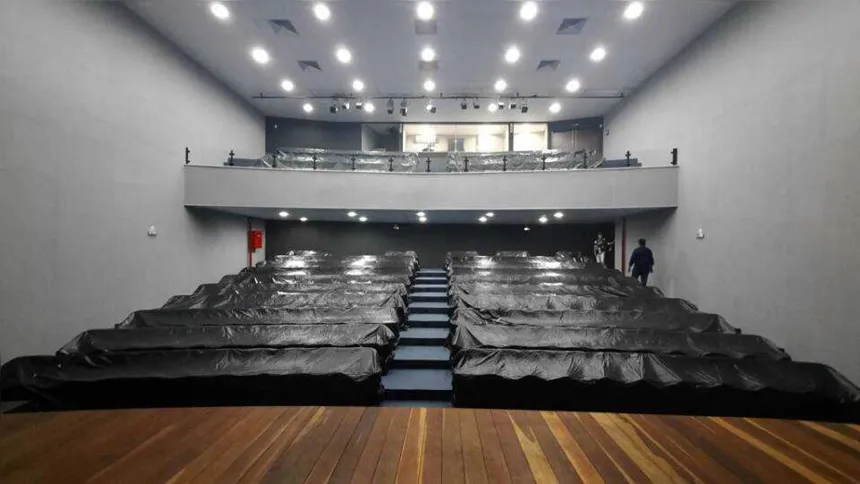 Teatro Municipal era para ter sido entregue, finalizado, em 2016, no mandato de Neilton Mulim