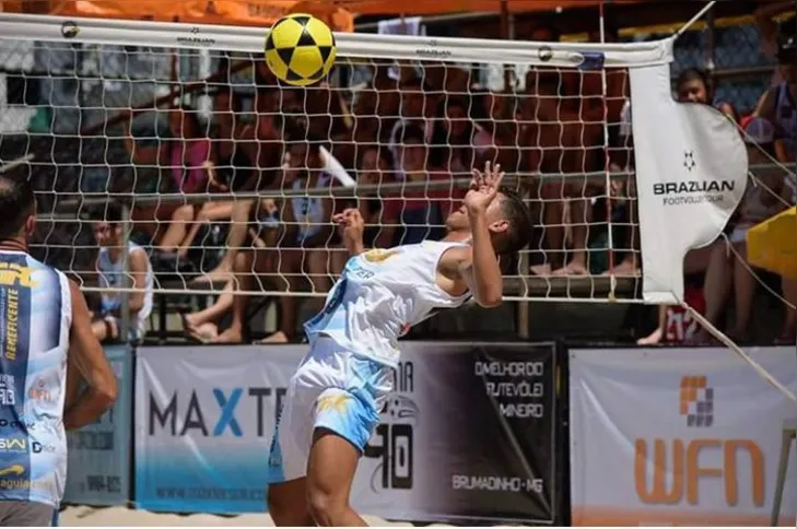 O atleta atualmente está na categoria 'amador' 