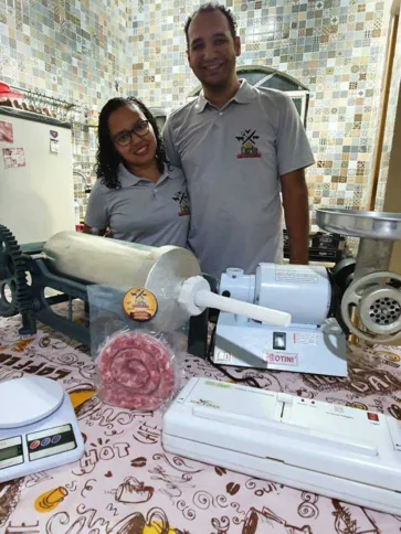 O casal por trás de todo esse empreendimento é Karla e Otávio 