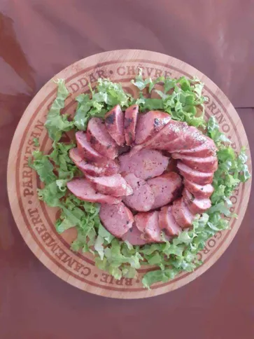 Casal vende linguiças recheadas em SG e região