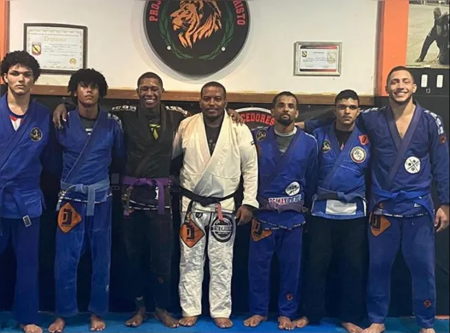 Elvis faz parte do projeto social 'Vencedores em Cristo', que fica em Guaxindiba