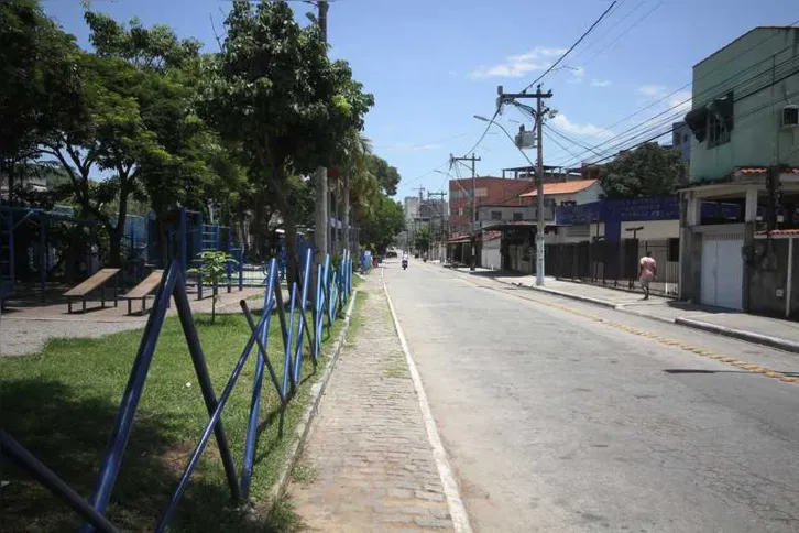 Rua Jaime Figueiredo, conhecida como rua da caminhada