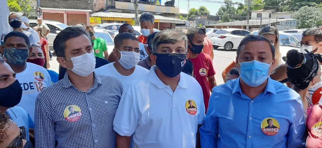 Dimas contou com o apoio de Rodrigo Neves e Fabiano Horta em sua campanha